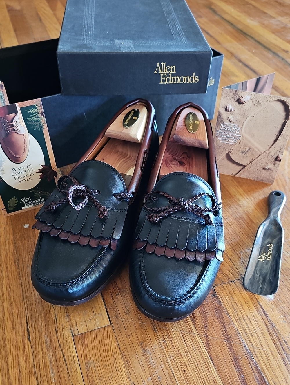 Allen Edmonds Men’s Black/Brown Leather Kiltie Loafers